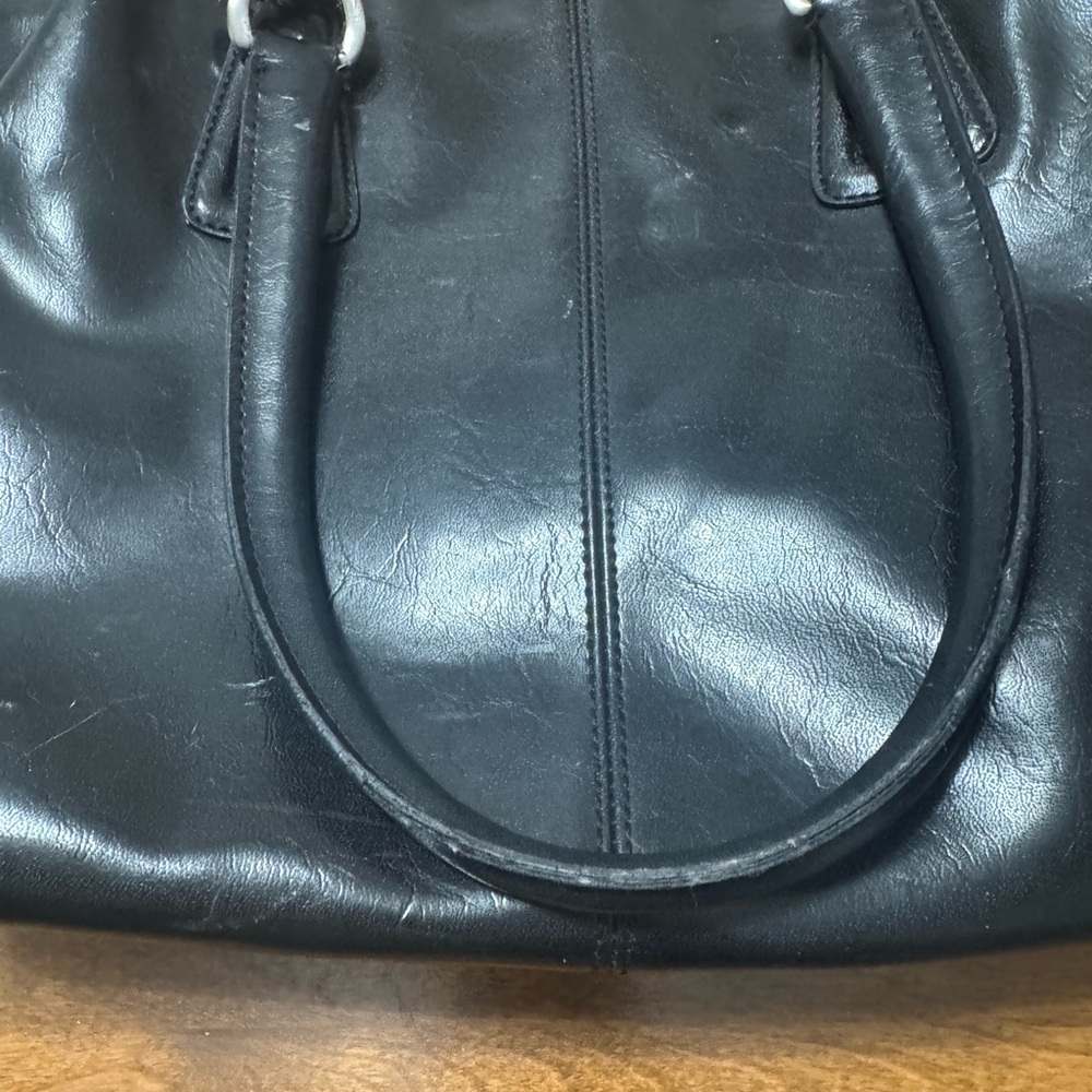 Purse - Picture 2 of 9